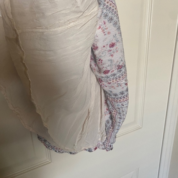 Francesca’s Miami Halter Dress Large with lining flowy with flowers - Picture 6 of 6